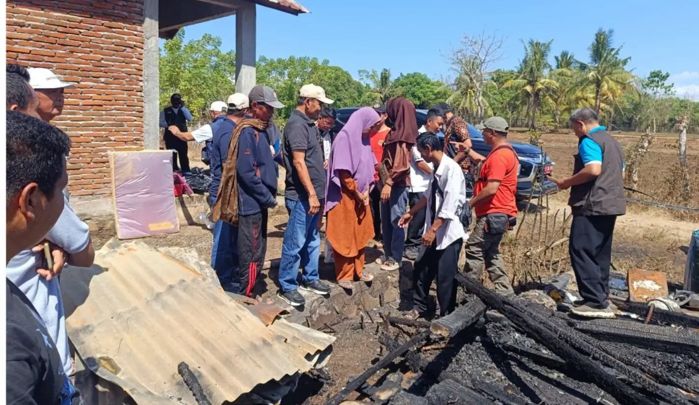 Wakil Bupati Sumbawa Tinjau Lokasi Kebakaran di Tarano, Pastikan Korban Mendapat Penanganan Cepat dan Bantuan Pemerintah